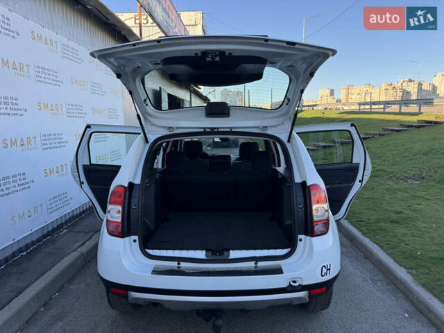 Білий Дачія Duster, об'ємом двигуна 1.6 л та пробігом 203 тис. км за 9950 $, фото 35 на Automoto.ua