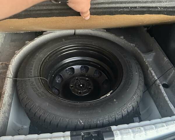 Белый Дачия Duster, объемом двигателя 1.5 л и пробегом 170 тыс. км за 10800 $, фото 22 на Automoto.ua