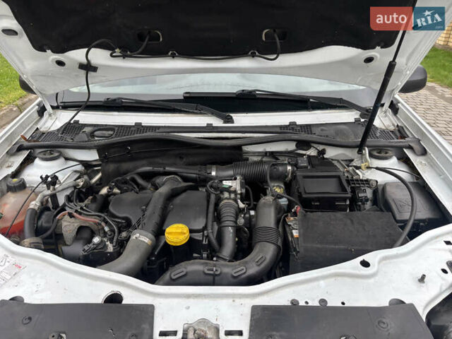 Белый Дачия Duster, объемом двигателя 1.5 л и пробегом 259 тыс. км за 8650 $, фото 19 на Automoto.ua