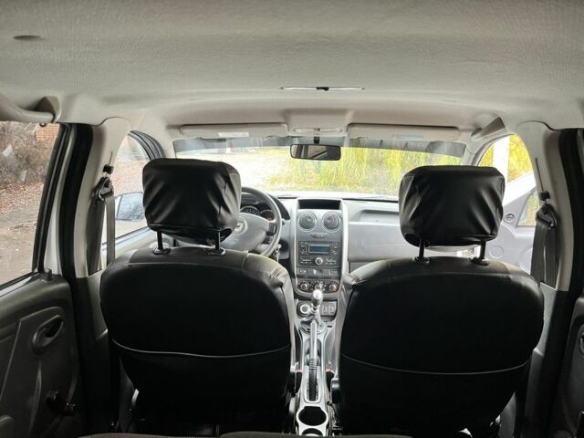 Білий Дачія Duster, об'ємом двигуна 1.6 л та пробігом 219 тис. км за 10700 $, фото 10 на Automoto.ua