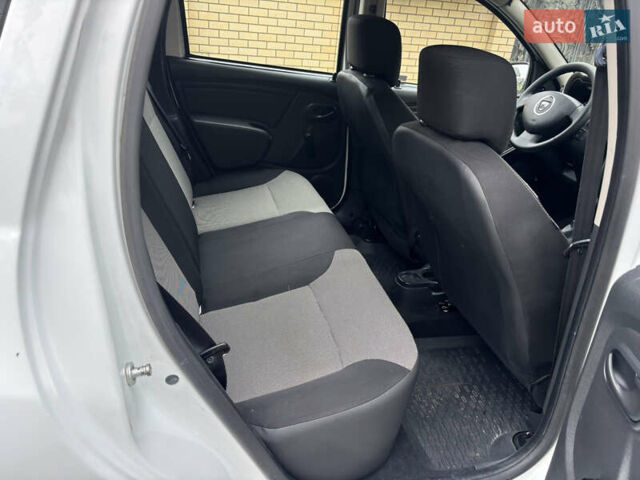 Белый Дачия Duster, объемом двигателя 1.5 л и пробегом 259 тыс. км за 8650 $, фото 17 на Automoto.ua