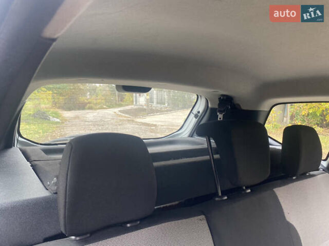 Белый Дачия Duster, объемом двигателя 1.5 л и пробегом 263 тыс. км за 9800 $, фото 13 на Automoto.ua