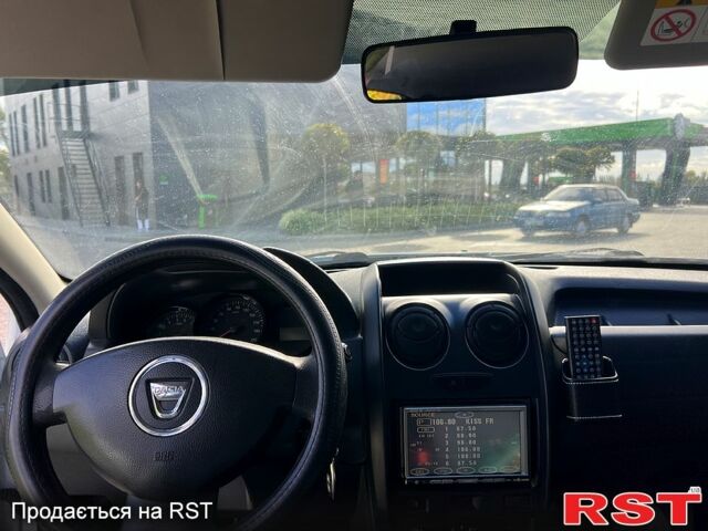 Белый Дачия Duster, объемом двигателя 1.6 л и пробегом 170 тыс. км за 9300 $, фото 6 на Automoto.ua