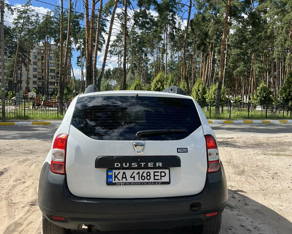 Білий Дачія Duster, об'ємом двигуна 1.5 л та пробігом 175 тис. км за 11800 $, фото 4 на Automoto.ua