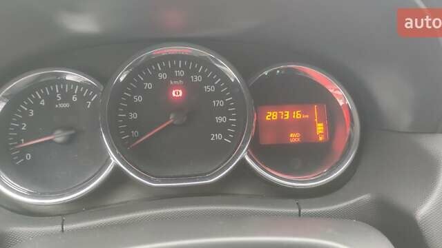 Білий Дачія Duster, об'ємом двигуна 1.46 л та пробігом 280 тис. км за 12000 $, фото 30 на Automoto.ua