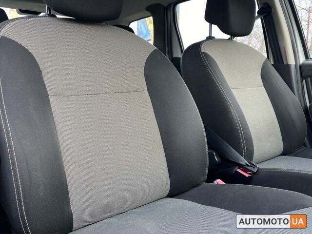 Белый Дачия Duster, объемом двигателя 1.5 л и пробегом 152 тыс. км за 9999 $, фото 21 на Automoto.ua