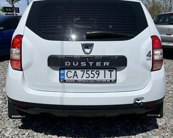 Белый Дачия Duster, объемом двигателя 1.5 л и пробегом 271 тыс. км за 9900 $, фото 5 на Automoto.ua