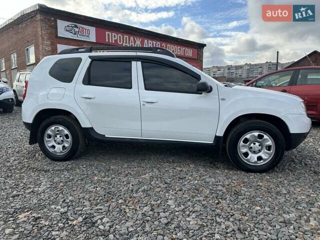 Белый Дачия Duster, объемом двигателя 1.5 л и пробегом 271 тыс. км за 10700 $, фото 4 на Automoto.ua