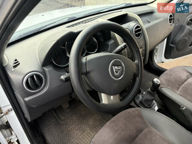 Белый Дачия Duster, объемом двигателя 1.6 л и пробегом 161 тыс. км за 9399 $, фото 14 на Automoto.ua