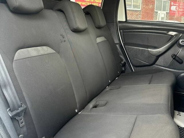 Белый Дачия Duster, объемом двигателя 1.5 л и пробегом 271 тыс. км за 10700 $, фото 5 на Automoto.ua