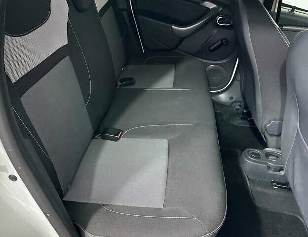 Білий Дачія Duster, об'ємом двигуна 1.5 л та пробігом 198 тис. км за 11950 $, фото 9 на Automoto.ua