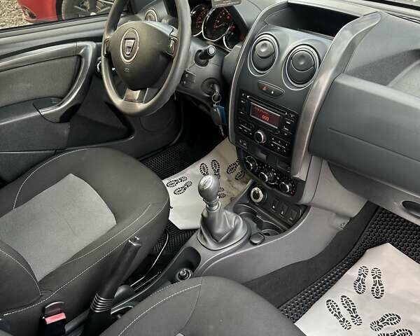 Белый Дачия Duster, объемом двигателя 1.5 л и пробегом 271 тыс. км за 10700 $, фото 14 на Automoto.ua