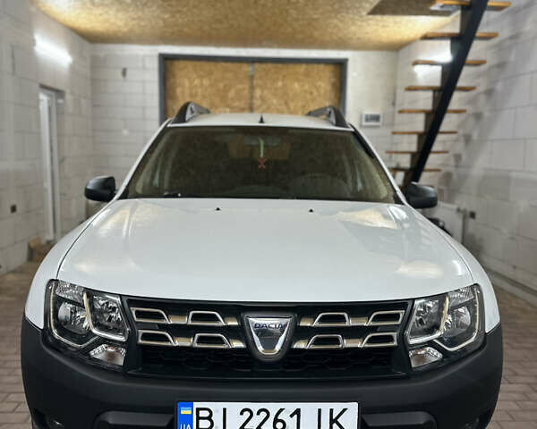 Белый Дачия Duster, объемом двигателя 1.6 л и пробегом 180 тыс. км за 9499 $, фото 2 на Automoto.ua