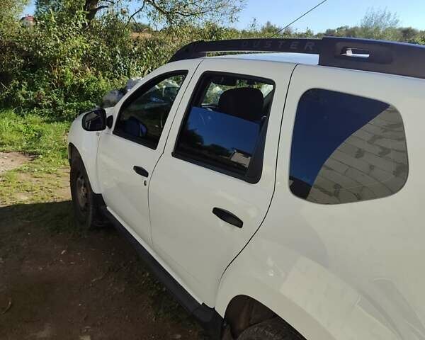 Білий Дачія Duster, об'ємом двигуна 1.5 л та пробігом 230 тис. км за 10500 $, фото 2 на Automoto.ua
