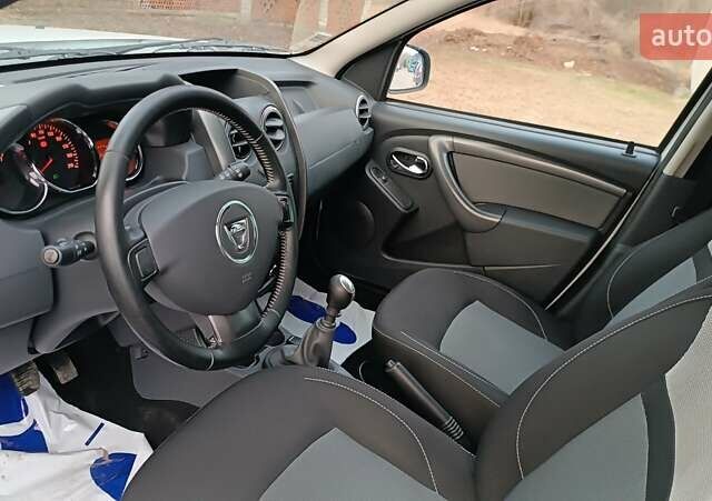Белый Дачия Duster, объемом двигателя 1.2 л и пробегом 139 тыс. км за 9998 $, фото 11 на Automoto.ua