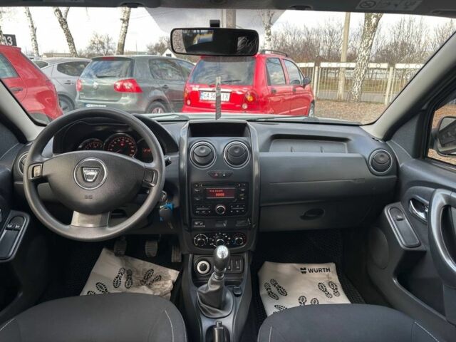 Белый Дачия Duster, объемом двигателя 1.5 л и пробегом 271 тыс. км за 10700 $, фото 7 на Automoto.ua