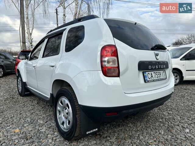 Белый Дачия Duster, объемом двигателя 1.5 л и пробегом 271 тыс. км за 10700 $, фото 7 на Automoto.ua
