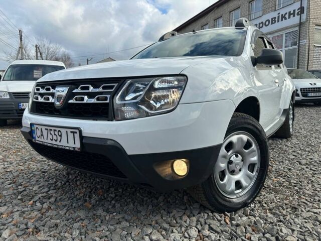 Белый Дачия Duster, объемом двигателя 1.5 л и пробегом 271 тыс. км за 10700 $, фото 1 на Automoto.ua