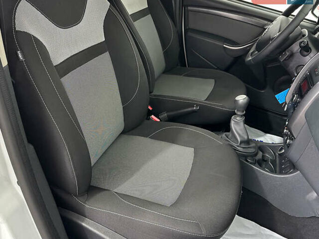 Білий Дачія Duster, об'ємом двигуна 1.5 л та пробігом 198 тис. км за 11950 $, фото 8 на Automoto.ua