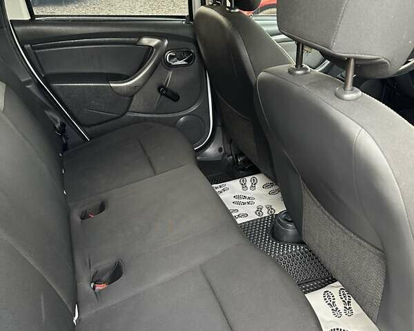 Белый Дачия Duster, объемом двигателя 1.5 л и пробегом 271 тыс. км за 10700 $, фото 12 на Automoto.ua