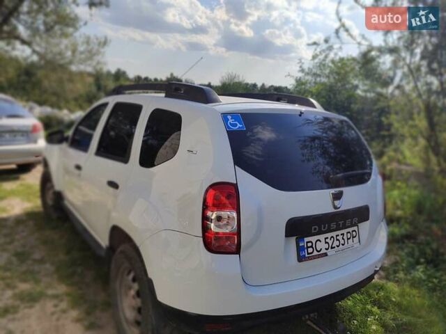 Белый Дачия Duster, объемом двигателя 1.5 л и пробегом 230 тыс. км за 10800 $, фото 8 на Automoto.ua
