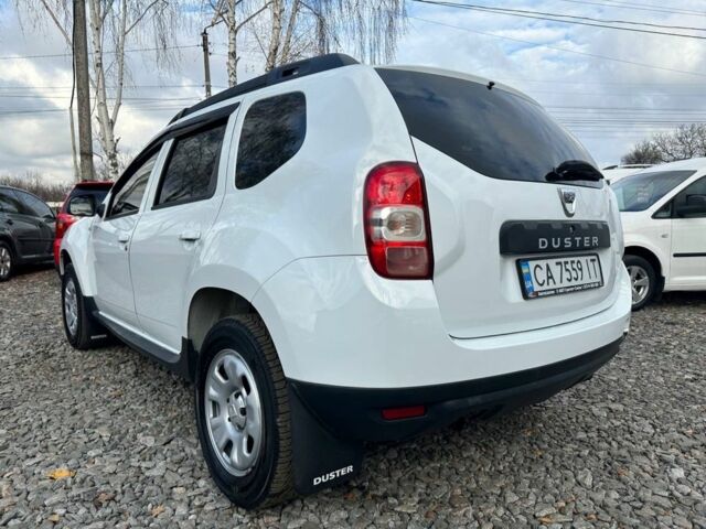 Белый Дачия Duster, объемом двигателя 1.5 л и пробегом 271 тыс. км за 10700 $, фото 3 на Automoto.ua