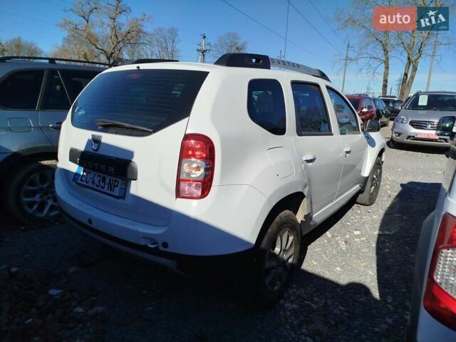 Белый Дачия Duster, объемом двигателя 1.2 л и пробегом 139 тыс. км за 9998 $, фото 2 на Automoto.ua