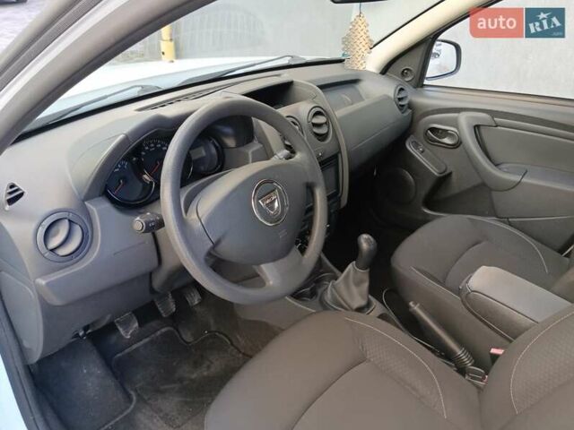 Белый Дачия Duster, объемом двигателя 1.6 л и пробегом 165 тыс. км за 9900 $, фото 33 на Automoto.ua