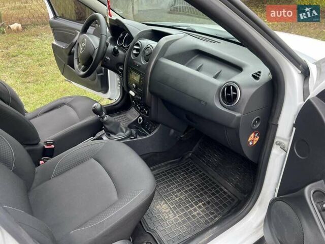 Белый Дачия Duster, объемом двигателя 1.6 л и пробегом 179 тыс. км за 9700 $, фото 10 на Automoto.ua