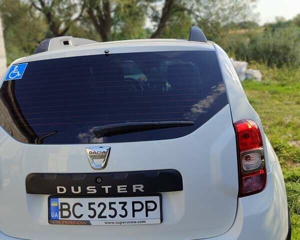 Білий Дачія Duster, об'ємом двигуна 1.5 л та пробігом 230 тис. км за 10500 $, фото 9 на Automoto.ua