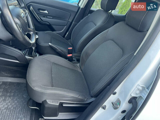 Білий Дачія Duster, об'ємом двигуна 1.5 л та пробігом 184 тис. км за 13600 $, фото 14 на Automoto.ua
