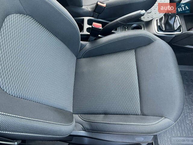 Білий Дачія Duster, об'ємом двигуна 1.5 л та пробігом 184 тис. км за 13600 $, фото 15 на Automoto.ua