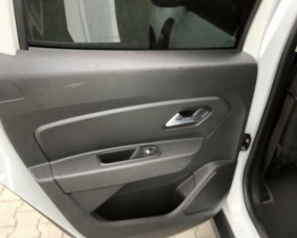 Белый Дачия Duster, объемом двигателя 1.5 л и пробегом 154 тыс. км за 15200 $, фото 27 на Automoto.ua