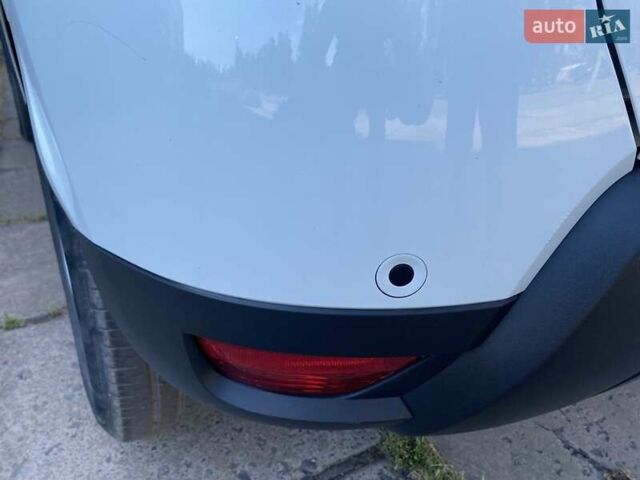 Белый Дачия Duster, объемом двигателя 1.5 л и пробегом 177 тыс. км за 14400 $, фото 6 на Automoto.ua