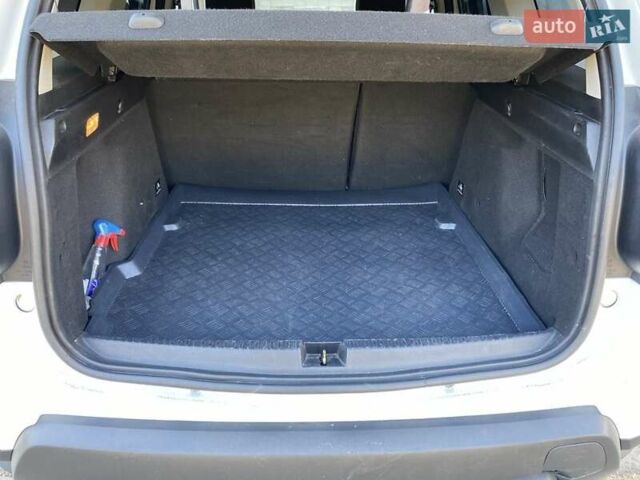 Белый Дачия Duster, объемом двигателя 1.5 л и пробегом 177 тыс. км за 14400 $, фото 12 на Automoto.ua