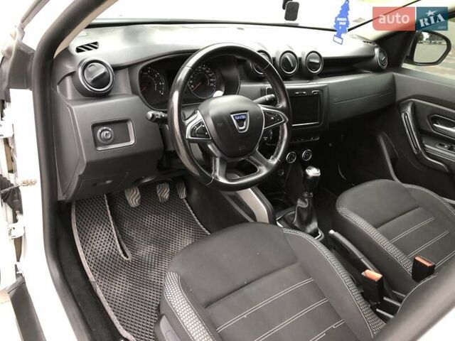 Белый Дачия Duster, объемом двигателя 1.5 л и пробегом 154 тыс. км за 15200 $, фото 24 на Automoto.ua