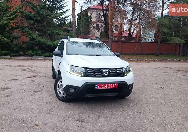 Белый Дачия Duster, объемом двигателя 1.5 л и пробегом 122 тыс. км за 14700 $, фото 2 на Automoto.ua