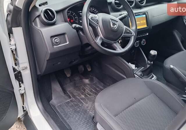 Белый Дачия Duster, объемом двигателя 1.5 л и пробегом 122 тыс. км за 14700 $, фото 14 на Automoto.ua