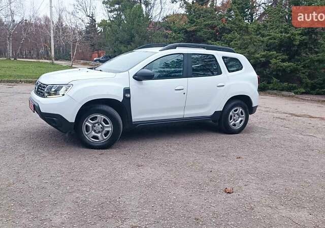 Белый Дачия Duster, объемом двигателя 1.5 л и пробегом 122 тыс. км за 14700 $, фото 5 на Automoto.ua