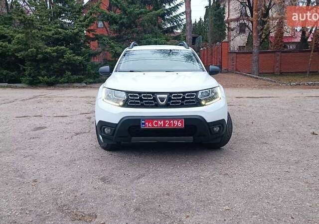 Белый Дачия Duster, объемом двигателя 1.5 л и пробегом 122 тыс. км за 14700 $, фото 3 на Automoto.ua