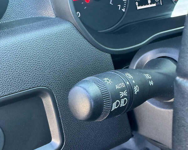 Білий Дачія Duster, об'ємом двигуна 1.5 л та пробігом 129 тис. км за 16888 $, фото 38 на Automoto.ua