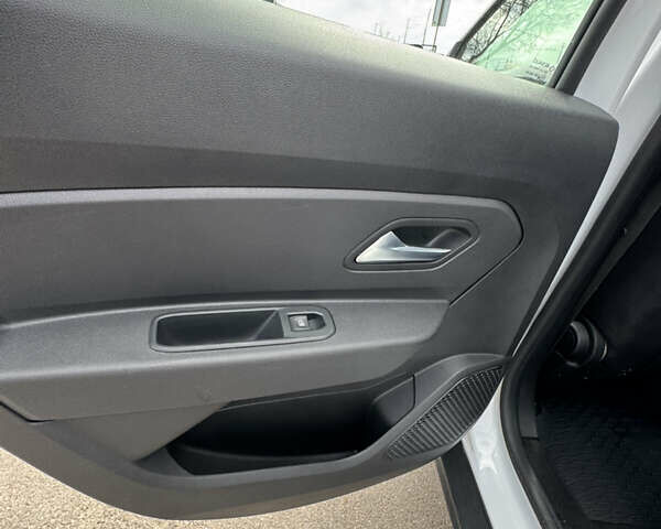 Белый Дачия Duster, объемом двигателя 1.5 л и пробегом 148 тыс. км за 17900 $, фото 27 на Automoto.ua