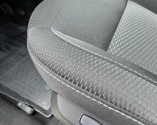 Белый Дачия Duster, объемом двигателя 1.5 л и пробегом 148 тыс. км за 17900 $, фото 17 на Automoto.ua
