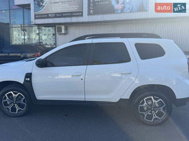 Білий Дачія Duster, об'ємом двигуна 1.5 л та пробігом 129 тис. км за 16888 $, фото 12 на Automoto.ua