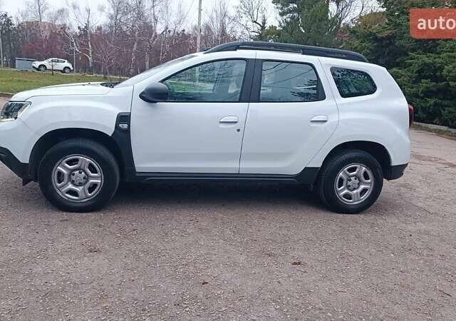 Белый Дачия Duster, объемом двигателя 1.5 л и пробегом 122 тыс. км за 14700 $, фото 6 на Automoto.ua
