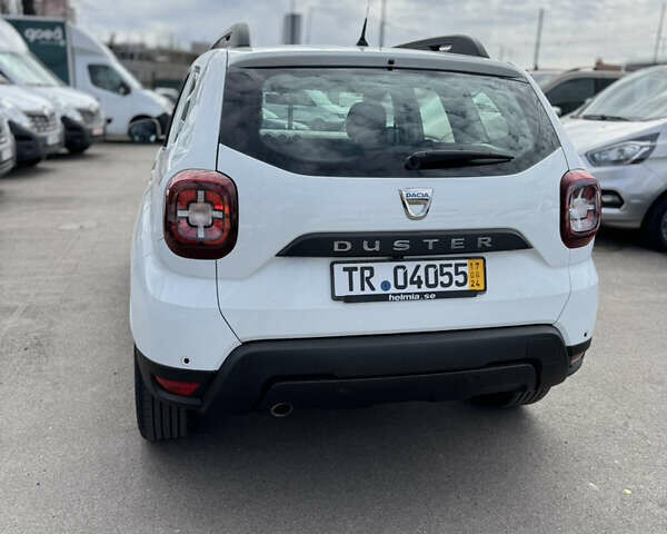Белый Дачия Duster, объемом двигателя 1.5 л и пробегом 148 тыс. км за 17900 $, фото 7 на Automoto.ua
