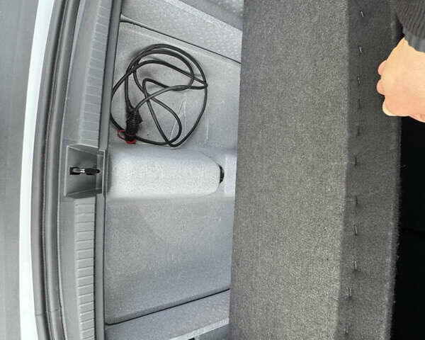 Белый Дачия Duster, объемом двигателя 1.5 л и пробегом 148 тыс. км за 17900 $, фото 31 на Automoto.ua
