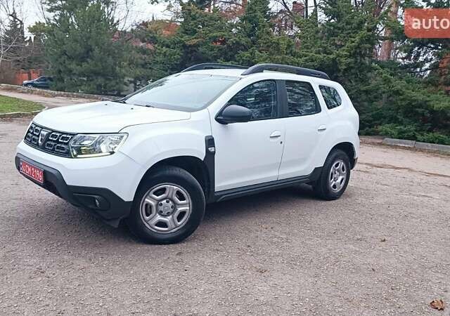 Белый Дачия Duster, объемом двигателя 1.5 л и пробегом 122 тыс. км за 14700 $, фото 4 на Automoto.ua