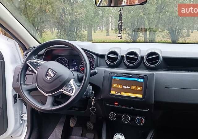 Белый Дачия Duster, объемом двигателя 1.5 л и пробегом 122 тыс. км за 14700 $, фото 15 на Automoto.ua