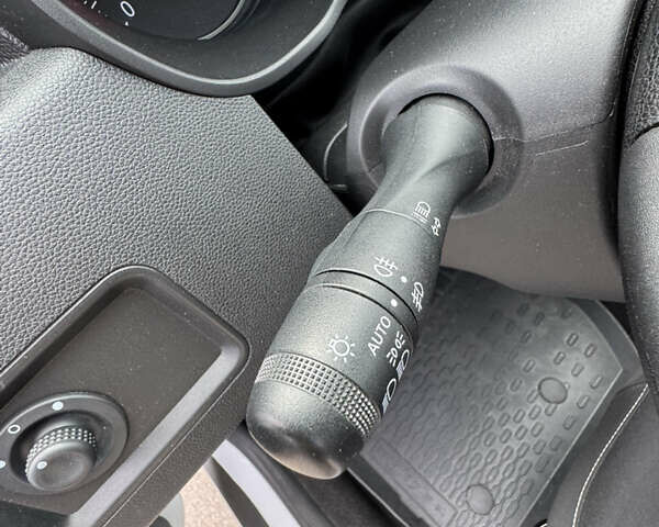 Белый Дачия Duster, объемом двигателя 1.5 л и пробегом 148 тыс. км за 17900 $, фото 21 на Automoto.ua